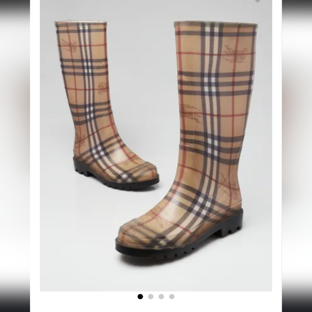 🌂 Burberry Rain Boots, size 7 *like new*